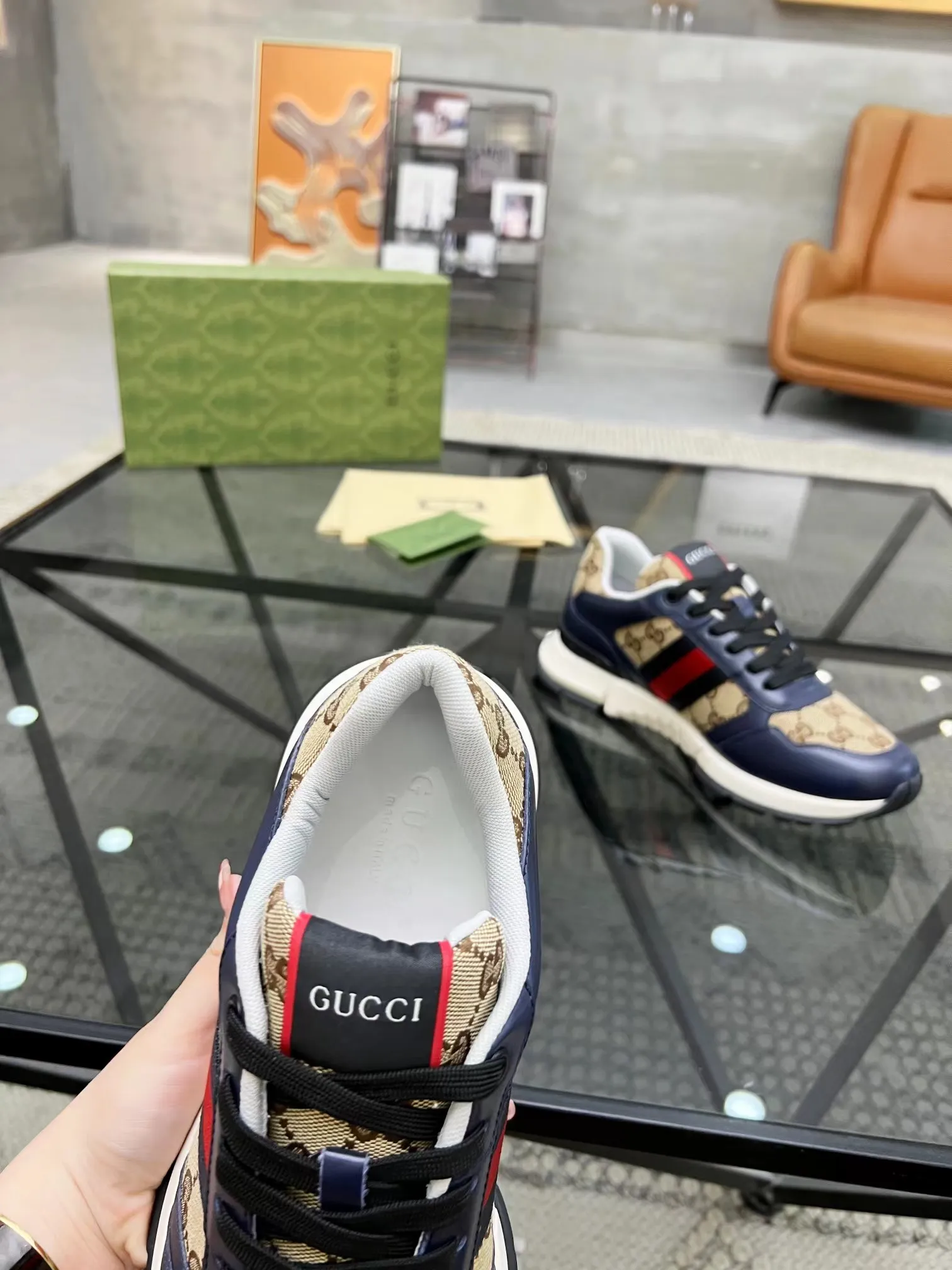 Men's Men's Shoes 💰440 [New Style] 🎍🎍New Style Gucci - Men's Shoes GUCCI [Lightning] The latest shoes are shipped. Original quality, fashionable, made of special materials, sheepskin lining, brand new packaging. The foot feels super comfortable and the workmanship is impeccable. Size: 38-45